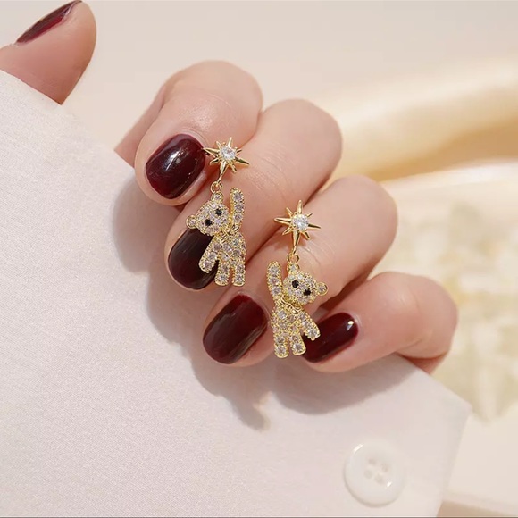 Bear Earrings - Picture 3 of 3